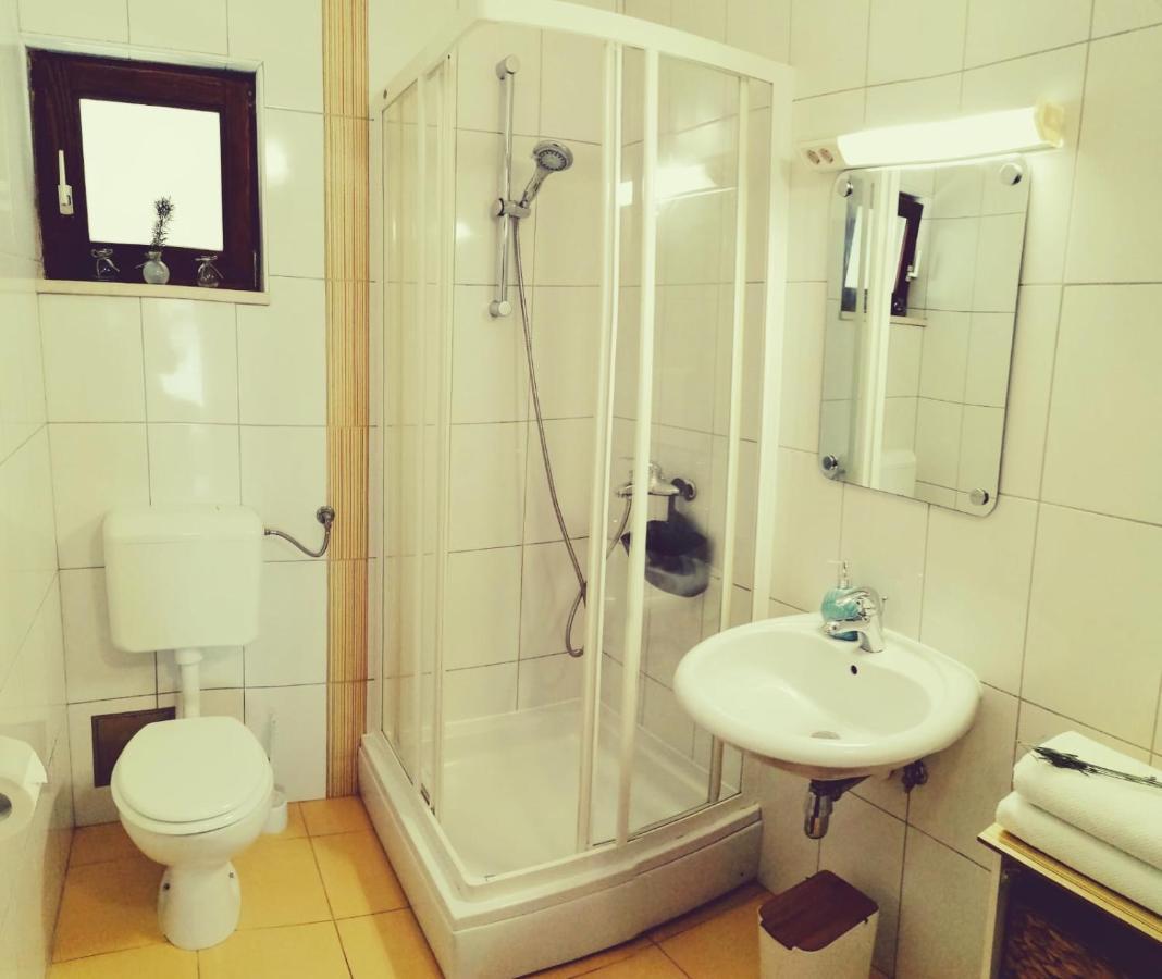 Apartment By The Beach Primošten المظهر الخارجي الصورة